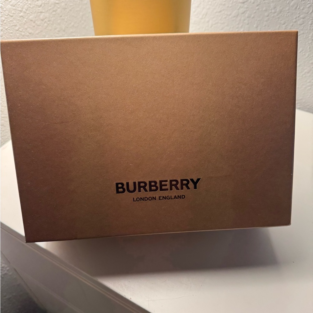 Burberry Tan Box